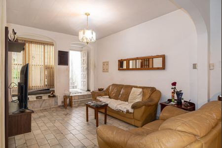 Casa à venda com 232m², 3 quartos e 2 vagas Casa à venda com 232m², 3 quartos e 2 vagasSala