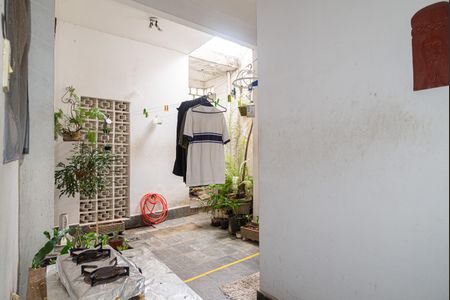 Casa à venda com 232m², 3 quartos e 2 vagas Casa à venda com 232m², 3 quartos e 2 vagasQuintal