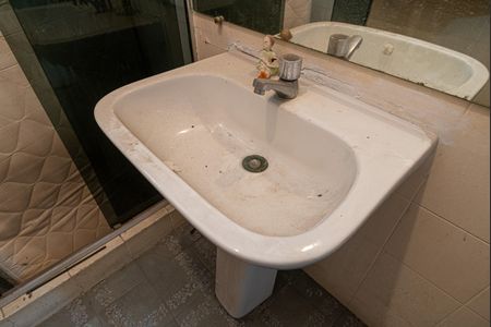 Casa à venda com 232m², 3 quartos e 2 vagas Casa à venda com 232m², 3 quartos e 2 vagasBanheiro do Quarto 3 (Suíte)