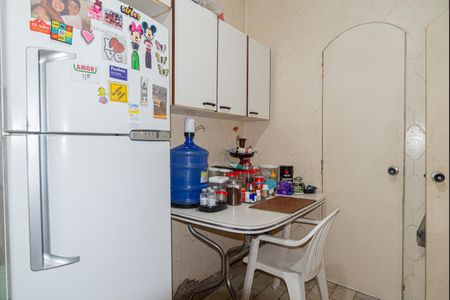 Casa à venda com 232m², 3 quartos e 2 vagas Casa à venda com 232m², 3 quartos e 2 vagasCozinha