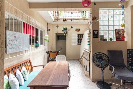 Casa de condomínio à venda com 200m², 4 quartos e 3 vagasGarden