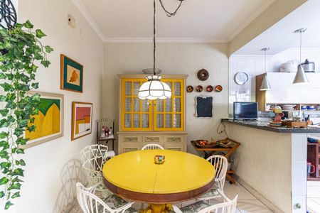 Casa de condomínio à venda com 200m², 4 quartos e 3 vagasCozinha