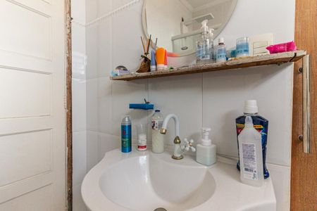 Casa de condomínio à venda com 200m², 4 quartos e 3 vagasSuíte 3