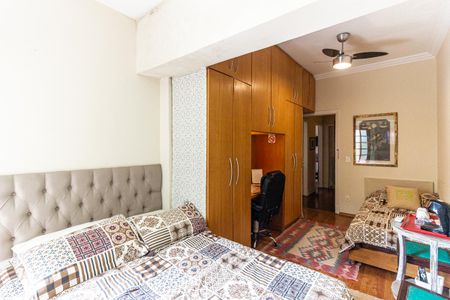 Casa de condomínio à venda com 200m², 4 quartos e 3 vagasSuíte 2