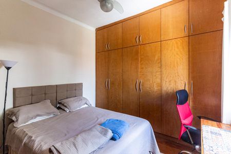 Casa de condomínio à venda com 200m², 4 quartos e 3 vagasSuíte 3