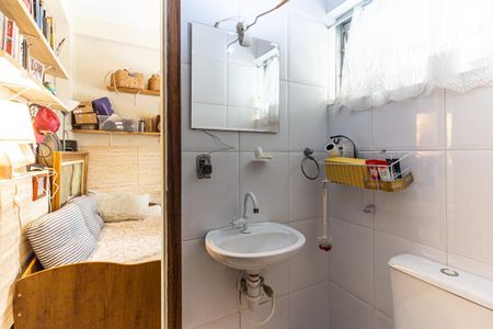 Casa de condomínio à venda com 200m², 4 quartos e 3 vagasSuíte 4