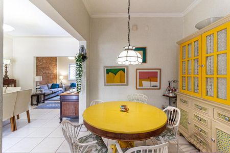 Casa de condomínio à venda com 200m², 4 quartos e 3 vagasCozinha