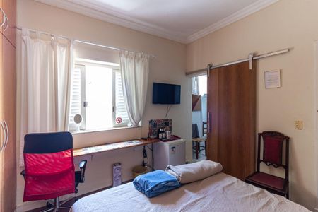 Casa de condomínio à venda com 200m², 4 quartos e 3 vagasSuíte 3