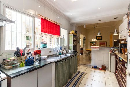 Casa de condomínio à venda com 200m², 4 quartos e 3 vagasCozinha