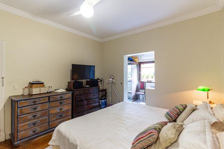 Casa de condomínio à venda com 200m², 4 quartos e 3 vagasSuíte 1