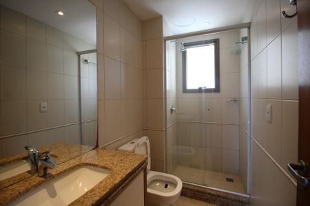 Apartamento à venda com 131m², 4 quartos e 2 vagasBanheiro