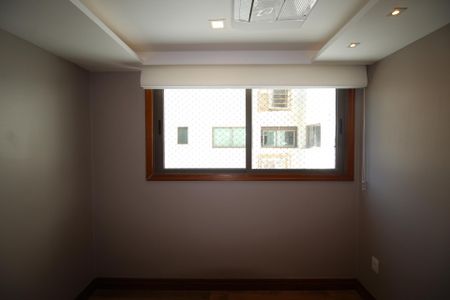 Apartamento à venda com 131m², 4 quartos e 2 vagasQuarto 1