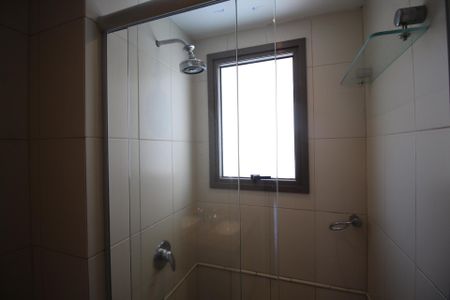 Apartamento à venda com 131m², 4 quartos e 2 vagasBanheiro