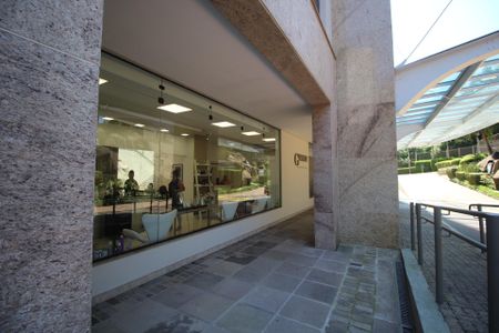 Apartamento à venda com 131m², 4 quartos e 2 vagasÁrea comum