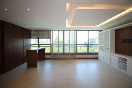 Sala de apartamento à venda com 4 quartos, 131m² em Três Figueiras, Porto Alegre