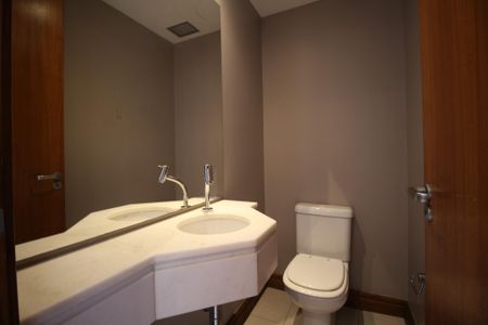 Apartamento à venda com 131m², 4 quartos e 2 vagasLavabo