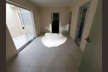 Casa à venda com 219m², 3 quartos e 3 vagas Casa à venda com 219m², 3 quartos e 3 vagasFoto 04