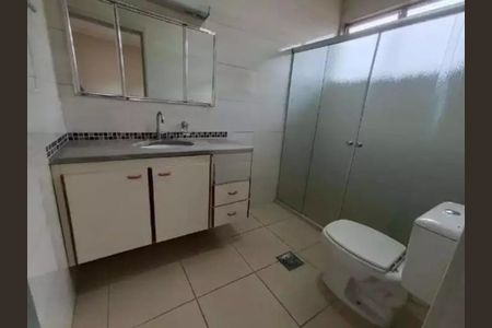 Casa à venda com 219m², 3 quartos e 3 vagas Casa à venda com 219m², 3 quartos e 3 vagasFoto 21