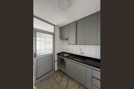 Apartamento à venda com 58m², 2 quartos e 1 vagaCozinha