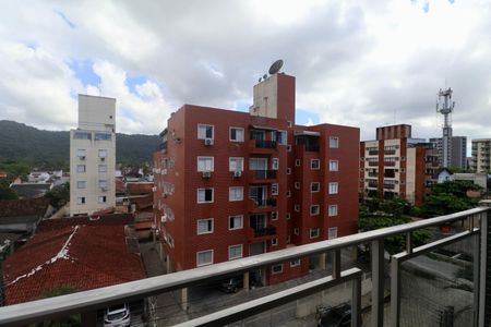 Vista de apartamento para alugar com 3 quartos, 99m² em Prt. do Guaruja, Guarujá