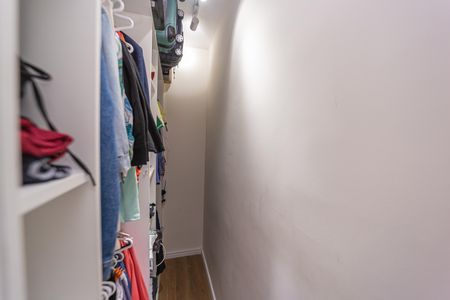 Casa de condomínio à venda com 115m², 2 quartos e 2 vagasCloset do quarto 2