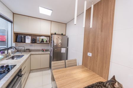 Cozinha de casa de condomínio à venda com 2 quartos, 109m² em Vila Ré, São Paulo