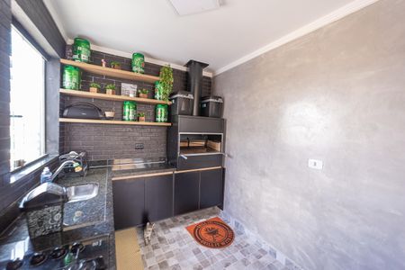 Casa de condomínio à venda com 115m², 2 quartos e 2 vagasÁrea gourmet