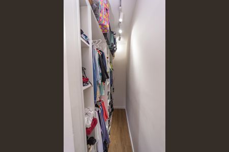 Casa de condomínio à venda com 115m², 2 quartos e 2 vagasCloset do quarto 2