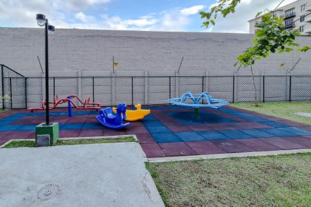 Apartamento à venda com 33m², 2 quartos e sem vagaÁrea comum - Playground