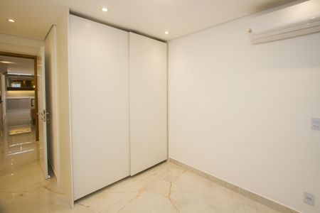 Apartamento para alugar com 105m², 2 quartos e 2 vagas Apartamento para alugar com 105m², 2 quartos e 2 vagasSuíte 2