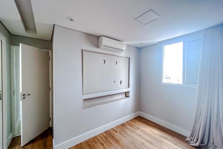 Apartamento à venda com 74m², 2 quartos e 3 vagasSuíte