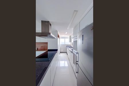 Apartamento à venda com 74m², 2 quartos e 3 vagasCozinha