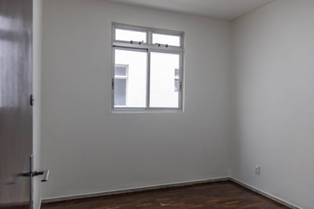 Apartamento à venda com 160m², 4 quartos e 1 vaga Apartamento à venda com 160m², 4 quartos e 1 vagaQuarto 3