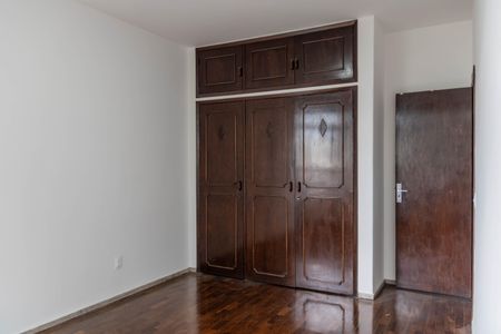 Apartamento à venda com 160m², 4 quartos e 1 vaga Apartamento à venda com 160m², 4 quartos e 1 vagaSuíte