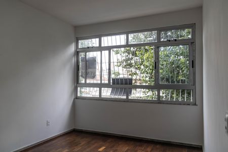 Apartamento à venda com 160m², 4 quartos e 1 vaga Apartamento à venda com 160m², 4 quartos e 1 vagaQuarto 1