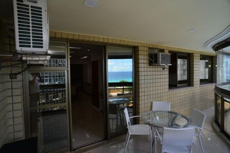 Varanda de apartamento para alugar com 3 quartos, 130m² em Barra da Tijuca, Rio de Janeiro