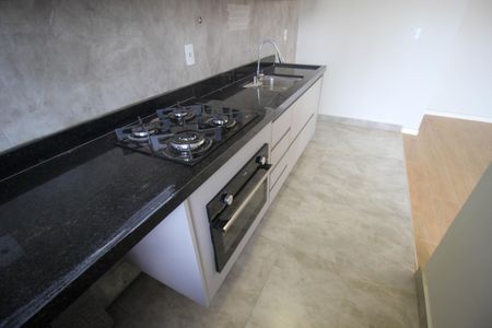 Apartamento para alugar com 83m², 2 quartos e 2 vagas