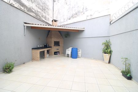 Casa para alugar com 164m², 3 quartos e 2 vagasQuintal fundos da casa / churrasqueira