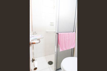 Casa à venda com 167m², 5 quartos e 2 vagasBanheiro de serviço