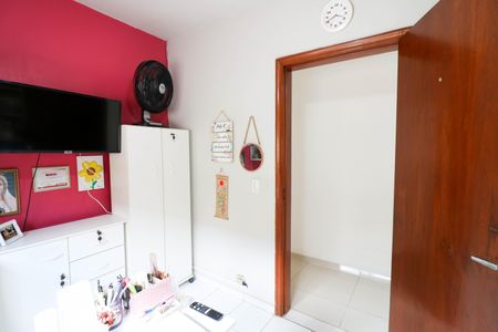 Casa à venda com 167m², 5 quartos e 2 vagasQuarto 3