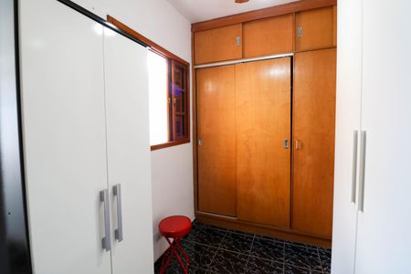 Casa à venda com 167m², 5 quartos e 2 vagasQuarto 1 Suíte