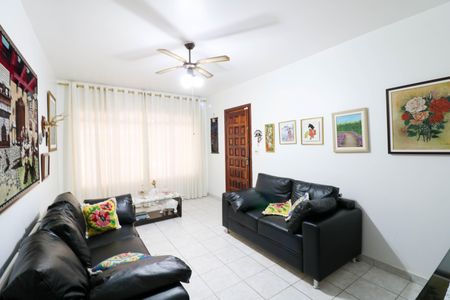 Casa à venda com 167m², 5 quartos e 2 vagasSala