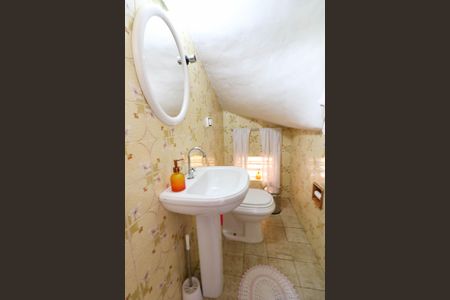 Casa à venda com 167m², 5 quartos e 2 vagasLavabo