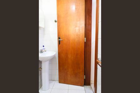 Casa à venda com 167m², 5 quartos e 2 vagasBanheiro de serviço