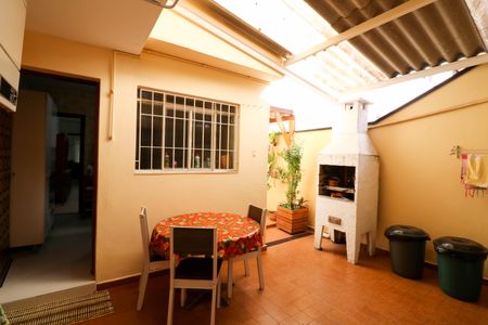 Casa à venda com 167m², 5 quartos e 2 vagasQuintal