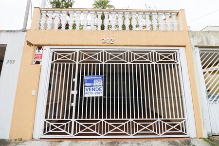 Casa à venda com 167m², 5 quartos e 2 vagasFachada