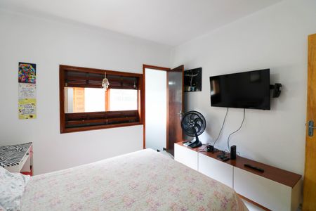 Casa à venda com 167m², 5 quartos e 2 vagasQuarto 2