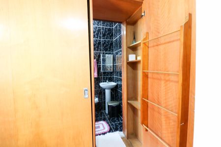 Casa à venda com 167m², 5 quartos e 2 vagasQuarto 1 Suíte