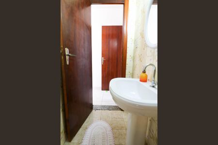 Casa à venda com 167m², 5 quartos e 2 vagasLavabo