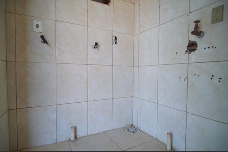 Casa para alugar com 60m², 2 quartos e 1 vagaÁrea de Serviço